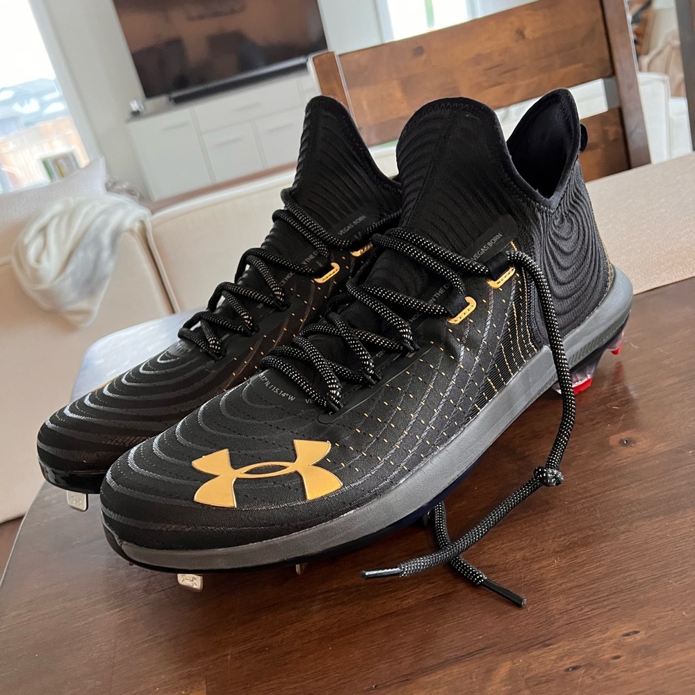 NWT MENS HARPER 3 LOW ST BASEBALL CLEATS